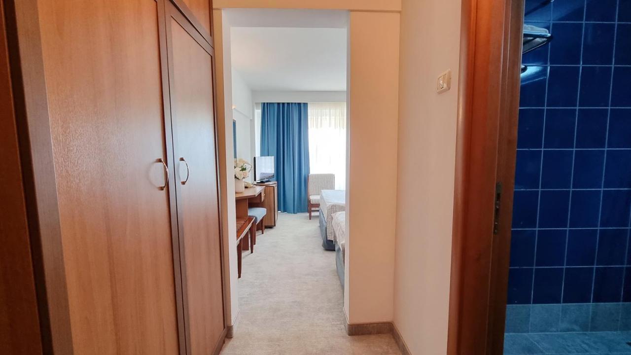 Hotel Condor Mamaja Zewnętrze zdjęcie