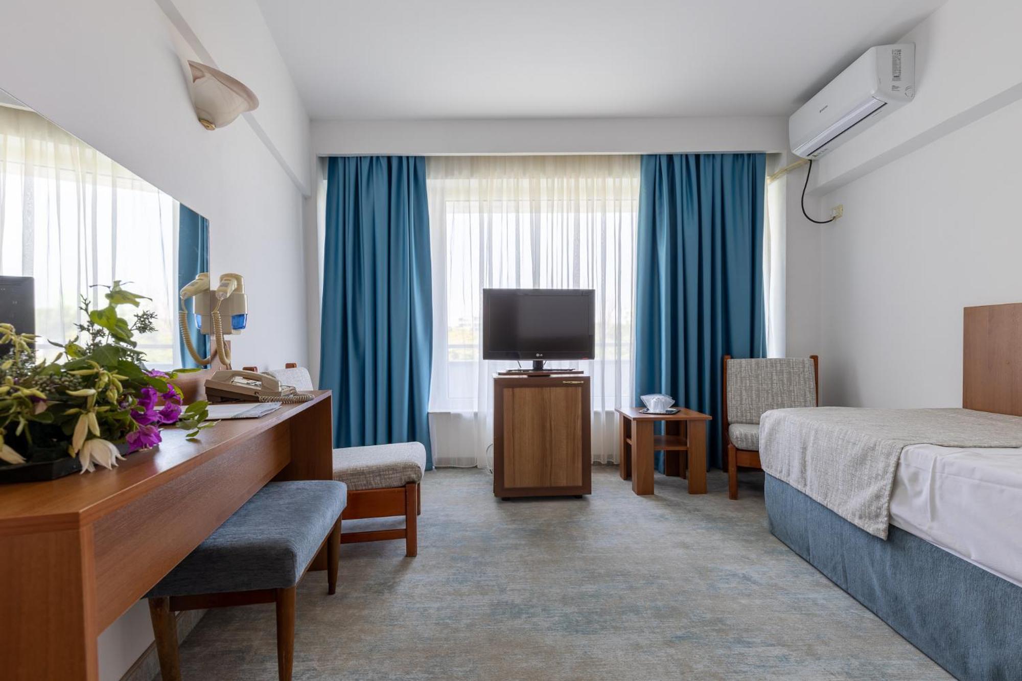 Hotel Condor Mamaja Zewnętrze zdjęcie