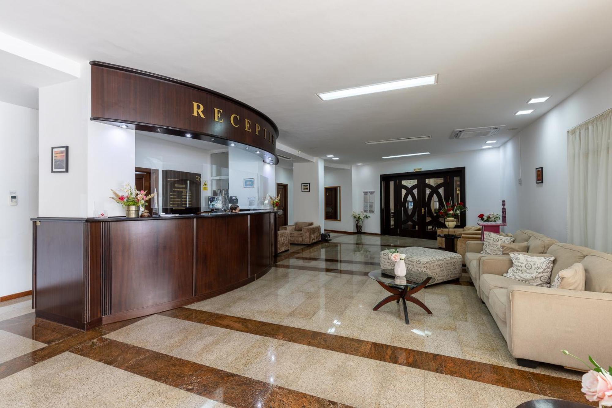 Hotel Condor Mamaja Zewnętrze zdjęcie