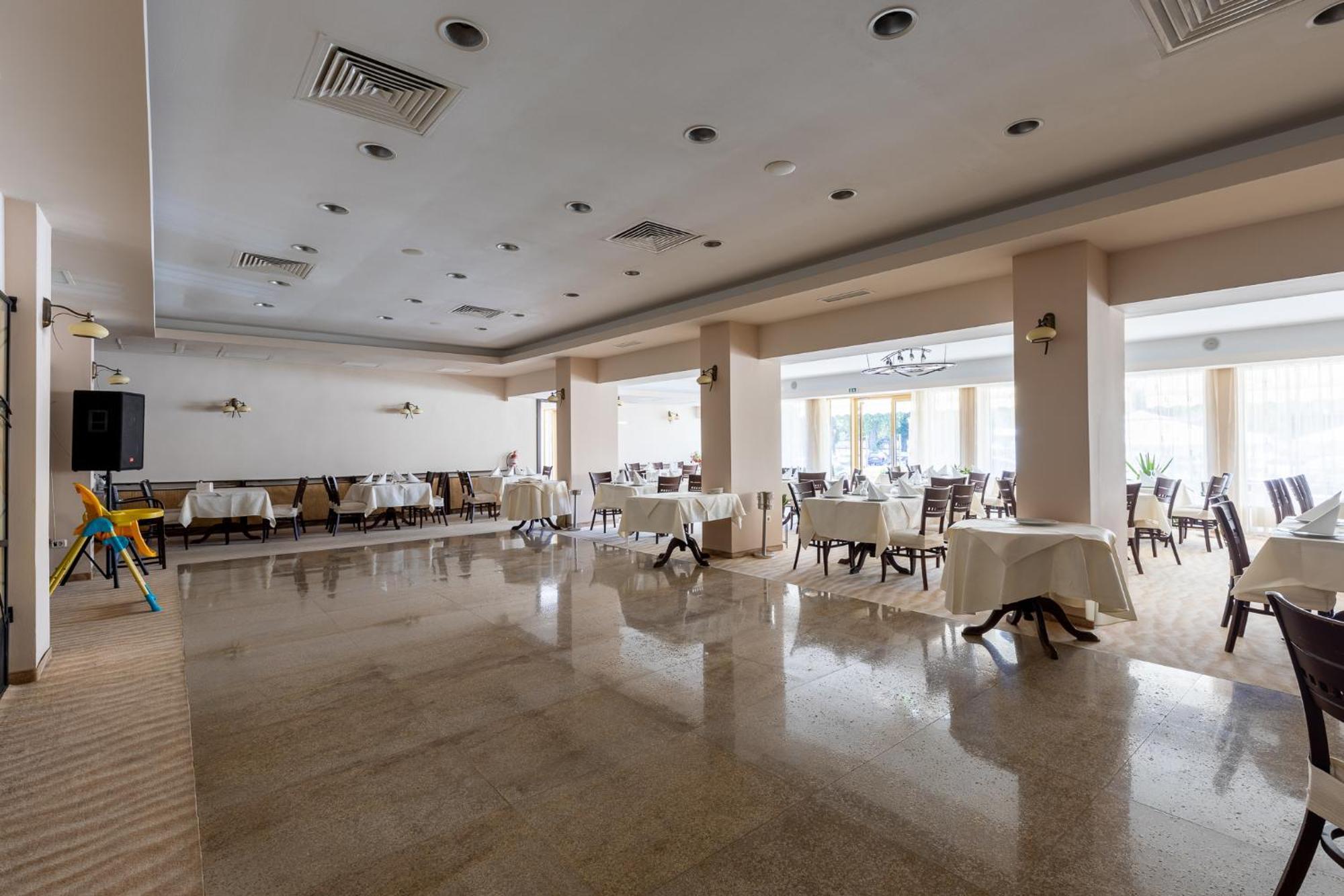 Hotel Condor Mamaja Zewnętrze zdjęcie